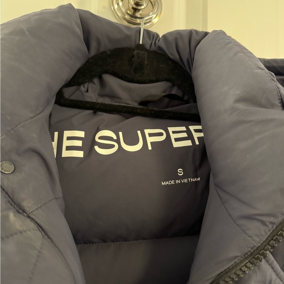 Aritzia Super Puff Shorty in Admiral Matte - size S - Picture 4 of 7